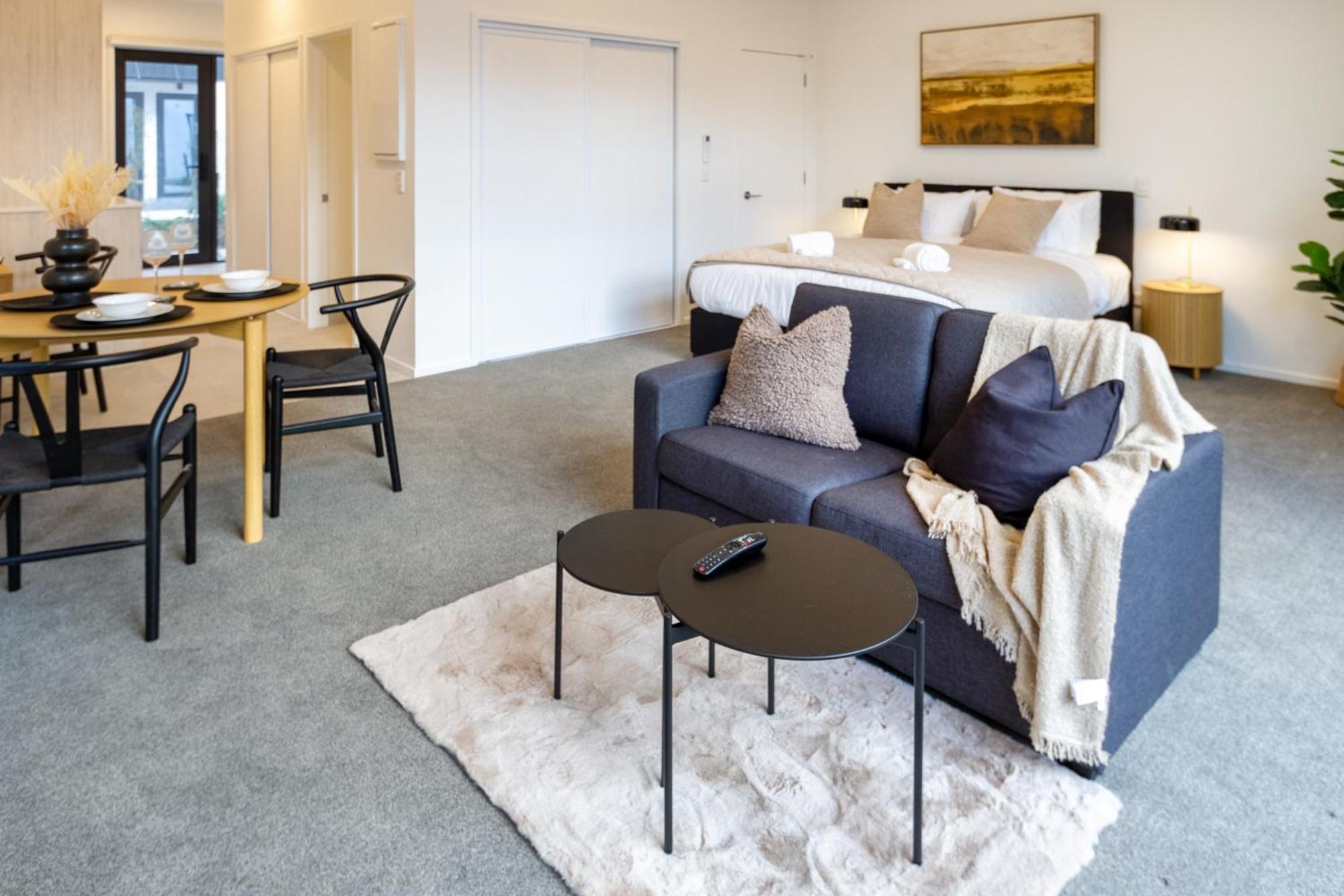 Single Level Studio, Cbd Escape: King Bed Крайстчърч Екстериор снимка